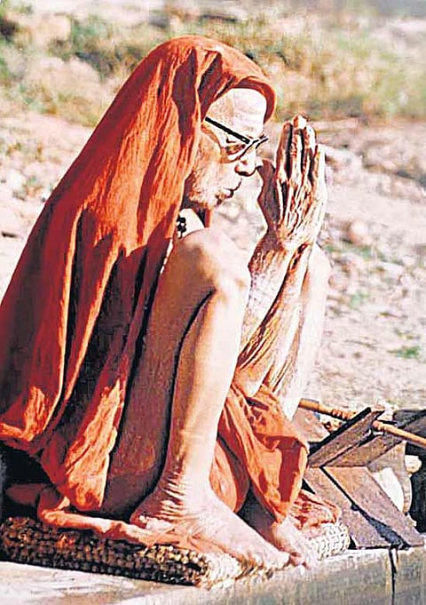 கஞ்சி குடிக்காத காமாக்ஷி﻿