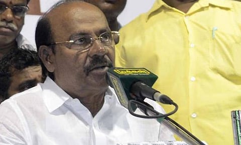 இலங்கைப் போர்க்குற்ற விசாரணைக் குழுவுக்கு விசா வழங்க வேண்டும்: ராமதாஸ்