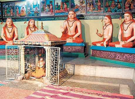 ஆதிசங்கரர் சிந்தனைகள்: குழந்தைகள் விளையாடிக் களிக்கிறார்கள்﻿﻿