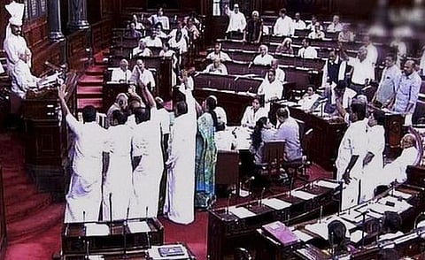 யூ.பி.எஸ்.சி தேர்வில் மாநில மொழிகளுக்கும் முக்கியத்துவம்: மாநிலங்களவையில் எதிர்கட்சிகள் வலியுறுத்தல்