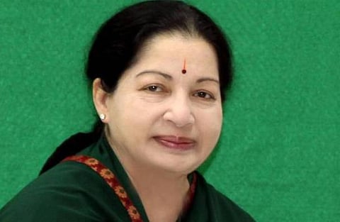 அரசு சேவை தாமதமின்றி கிடைக்க அம்மா மக்கள் சேவை மையம்﻿ : பேரவையில் முதல்வர் ஜெயலலிதா அறிவிப்பு﻿﻿