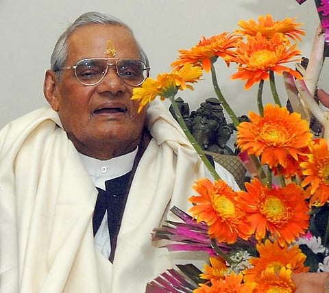 நேதாஜி, வாஜ்பாய்க்கு பாரத ரத்னா விருது﻿