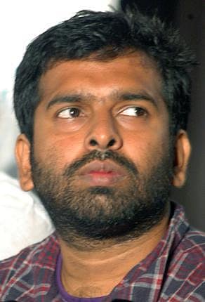 இந்தியில் அறிமுகமாகும் சந்தோஷ் நாராயணன்