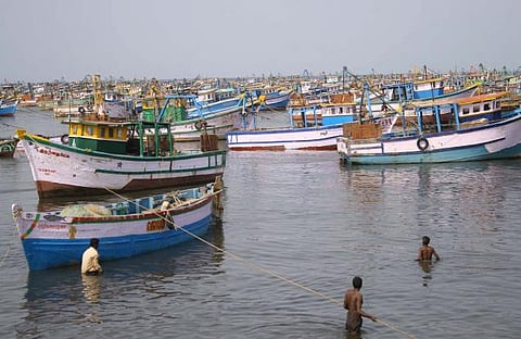 தமிழக மீனவர் பிரச்சினைக்கு அரசியல் தீர்வு: உச்ச நீதிமன்றம் கருத்து