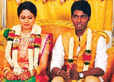 நடிகை பிரியாவை மணக்கிறார் இயக்குநர் அட்லீ: நவ. 9-ல் திருமணம்﻿