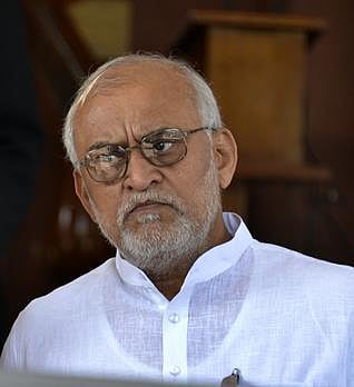65 வயதாகிவிட்டால் கட்சி பொறுப்பு வகிக்க முடியாது﻿: சோனியாவுக்கு மாநிலங்களவை கொறடா கடிதம்﻿﻿