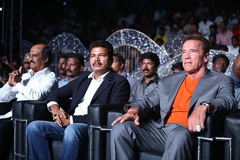 ஹாலிவுட், தமிழ் சினிமாவில் விக்ரம் போல ஒரு நடிகர் இல்லை: ரஜினி புகழாரம்