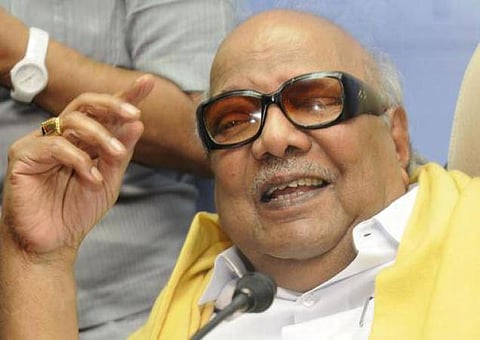 விசாரணை ஆணையம் முன்பு கருணாநிதி ஆஜராக தேவையில்லை﻿: உயர் நீதிமன்றம் உத்தரவு﻿