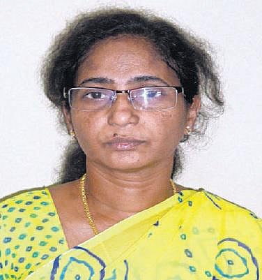 ரூ.136 கோடி அரசு நிலம் போலி பட்டா மூலம் ஆக்கிரமிப்பு: மோசடிக்கு உடந்தையாக இருந்த பெண் வட்டாட்சியர் கைது﻿