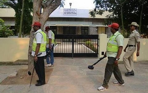 பாதுகாப்பு வளையத்தில் பரப்பன அக்ரஹாரா!