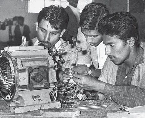 இந்தியாவின் முதலாவது தொழிற்பயிற்சி பல்கலை தொடக்கம்﻿