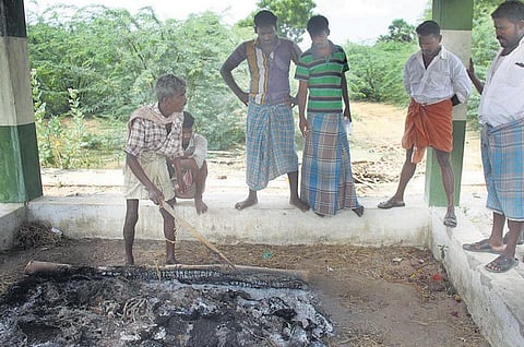 தொடர் மரணங்களுக்கு மாந்திரீகம் காரணமா?﻿ -  நாகை அருகே அச்சத்தில் கிராம மக்கள்﻿
