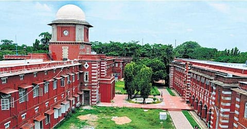 அரசு பொறியியல் கல்லூரி உதவி பேராசிரியர் வயது வரம்பு மீண்டும் 57 ஆக அதிகரிப்பு