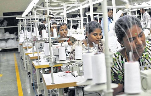 தொடரும் குற்றங்கள், மோசடிகள்... பனியன் நகரில் சில பொத்தல்கள்!