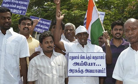 அதிமுக, திமுக-வை தவிர்த்து அனைத்துக் கட்சிகளும், கைகோக்க வேண்டும்﻿: காந்தியவாதி சசிபெருமாள் பேட்டி﻿