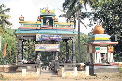 இங்கேயும் ஐயப்பன்