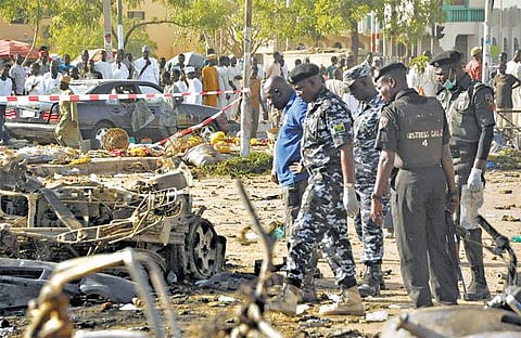 நைஜீரியா மசூதியில் தற்கொலை தாக்குதல்: தொழுகையில் ஈடுபட்டிருந்த 120 பேர் பலி﻿