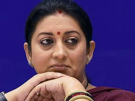 ஆல் இஸ் வெல் படத்திலிருந்து அமைச்சர் ஸ்மிருதி விலகல்﻿﻿