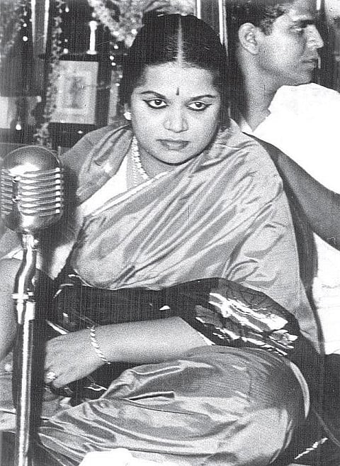 முத்துப்போல முப்பது பாடல்கள்﻿