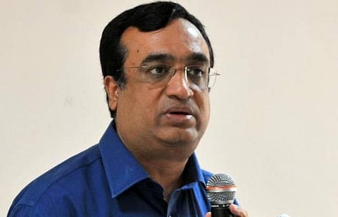 கிரண் பேடியும் கேஜ்ரிவாலும் சந்தர்ப்பவாதிகள்: காங். தாக்கு
