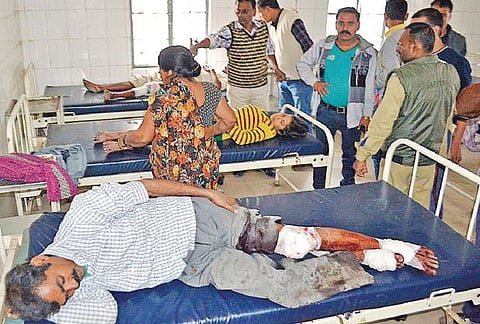 விசாரணை கைதியை விடுவிக்க நடந்த சதியா﻿﻿?- பிஹார் நீதிமன்றத்தில் குண்டுவெடிப்பு﻿: போலீஸ்காரர் உட்பட 2 பேர் பலி, 17 பேர் படுகாயம்