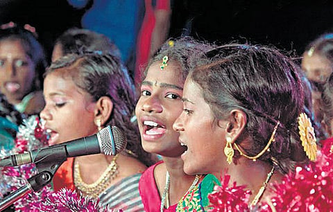 ‘ஊரூர்’ கூடி இழுத்த கலைத் தேர்!