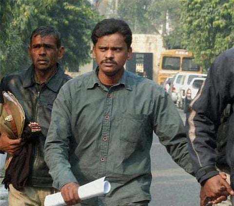 நொய்டா கொலைக் குற்றவாளி சுரீந்தர் கோலியின் தூக்கு தண்டனை ஆயுளாக குறைப்பு