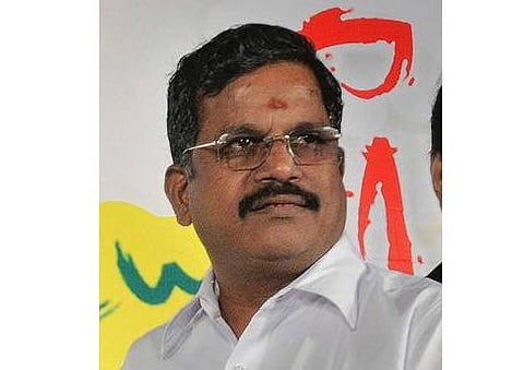 தயாரிப்பாளர் சங்க தலைவர்﻿ கலைப்புலி தாணு வீட்டில்﻿ வருமான வரி சோதனை﻿