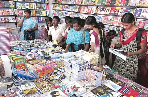 பெரம்பலூர் புத்தகக் காட்சி சிறப்புப் பார்வை: பெரம்பலூர் (சு)வாசிக்கிறது﻿﻿