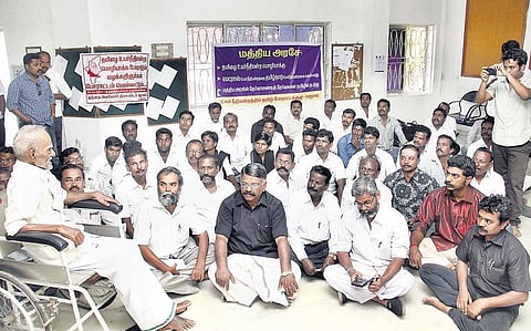 தமிழை வழக்காடு மொழியாக்க உயர் நீதிமன்ற நீதிபதிகளும் போராட வேண்டும்: தமிழறிஞர் தமிழண்ணல் வலியுறுத்தல்﻿﻿