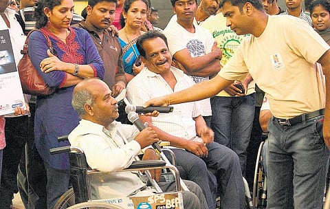 விபத்துகளுக்கு ஒரு முற்றுப்புள்ளி  களம் இறங்கிய மருத்துவர் கூட்டணி﻿
