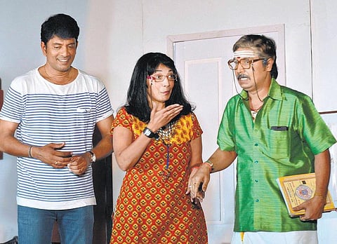 பாரம்பரியத்தைக் காப்பாற்றியதில் பெருமை - ஒய்.ஜி. மகேந்திராவின் மகள் மதுவந்தி