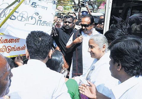 நியூட்ரினோ திட்டம்: பொது விவாதத்துக்கு தயாரா?﻿- மத்திய அரசுக்கு சமூக ஆர்வலர் மேதா பட்கர் கேள்வி﻿