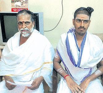 சிதம்பரம் நடராஜர் கோயிலில் ஆகம விதிகளை மீறி﻿ பாலாலயம் செய்ய தீட்சிதர்கள் எதிர்ப்பு﻿