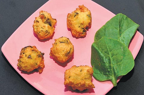 பசலைக் கீரை போண்டா