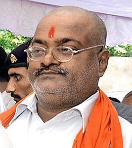 ஆசிரியர் நியமன முறைகேட்டில் சிக்கிய﻿﻿ ம.பி. ஆளுநரின் மகன் மர்ம மரணம்﻿