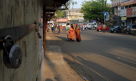 கர்நாடகத்துக்கு எதிர்ப்பு தெரிவித்து﻿﻿ தமிழகத்தில் முழு அடைப்பு: ஓரளவே பாதிப்பு