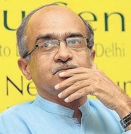 தேசிய செயற்குழு கூட்டத்துக்கு அட்மிரல் ராம்தாஸை அழைக்கவில்லை: பிரசாந்த் பூஷண் குற்றச்சாட்டு