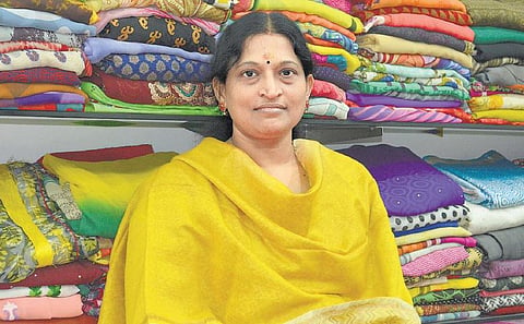 ஆடை வடிவமைப்பே அடையாளம்