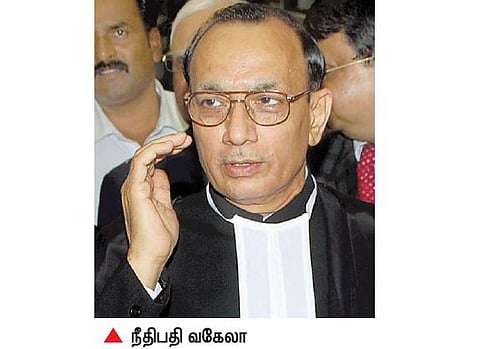 கர்நாடக உயர் நீதிமன்ற தலைமை நீதிபதி திடீர் இடமாற்றம்﻿