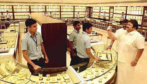 கல்யாண் ஜுவல்லர்ஸ் சென்னையில் நாளை தொடக்கம்﻿: அமிதாப்பச்சன், ஐஸ்வர்யா ராய், பிரபு பங்கேற்பு﻿﻿