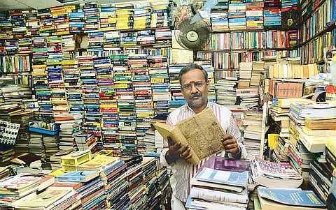 அதிவீர பராக்கிரம ‘நூல் பாண்டியன்﻿- உலக புத்தக நாள் சிறப்புக் கட்டுரை