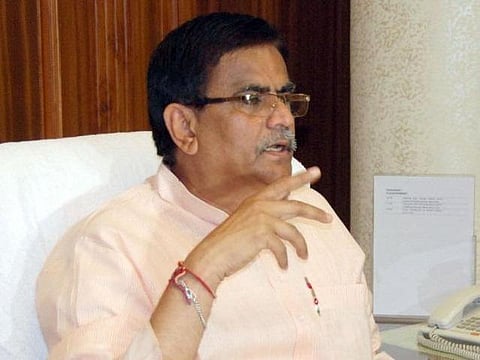 தற்கொலை செய்துகொள்ளும் விவசாயிகள் கிரிமினல்கள்: பாஜக அமைச்சர்  பேச்சுக்கு கடும் எதிர்ப்பு