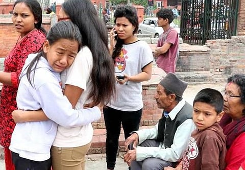 நிலநடுக்கத்தால் நேபாளத்தில் சிக்கிய﻿ 2,500 இந்தியர்கள் பிஹார் எல்லை வழியாக மீட்பு﻿