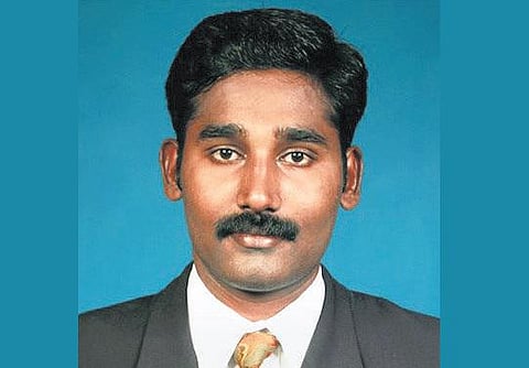 வேலைக்காக சவுதி அரேபியா சென்ற﻿ மதுரை இன்ஜினீயர் திடீர் மாயம்: மகனை மீட்கப் போராடும் தந்தை﻿