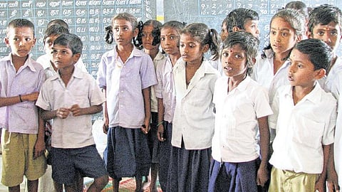 நம் கல்வி... நம் உரிமை!- தப்பித்த குரங்குகள்!﻿