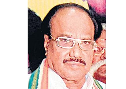 ரூ.35 லட்சம் கடன் மோசடி வழக்கு﻿: காங்கிரஸ் முன்னாள் எம்.பி. அன்பரசு உட்பட 3 பேருக்கு சிறை﻿