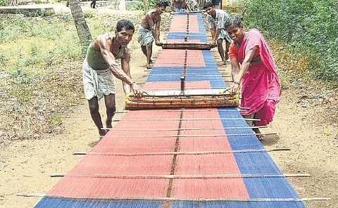 கைத்தறியைக் காத்திடுவோம்﻿