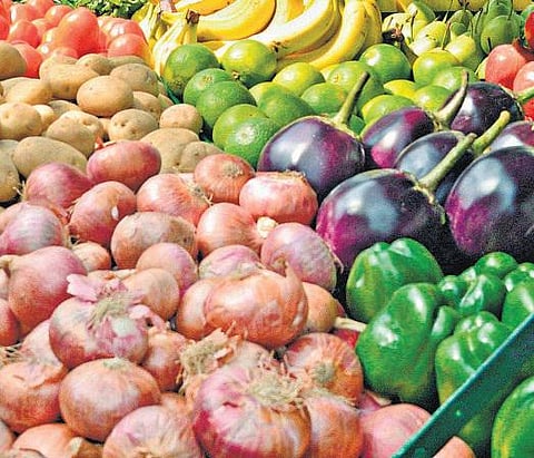 நான்கு மாதங்களில் இல்லாத அளவுக்கு நுகர்வோர் பணவீக்கம் குறைவு: தொழில் உற்பத்தி குறியீடு 2.1%﻿