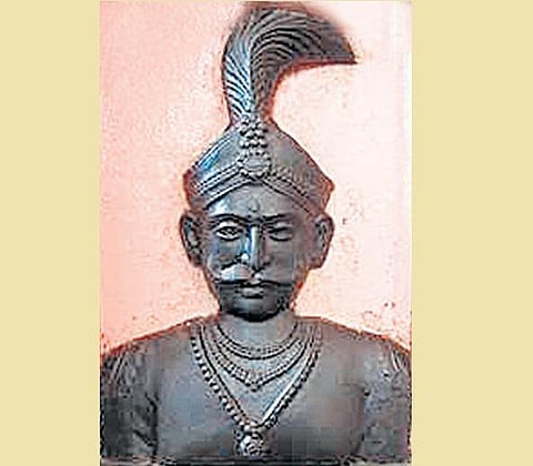 தெய்வமான ஊமைத்துரை﻿